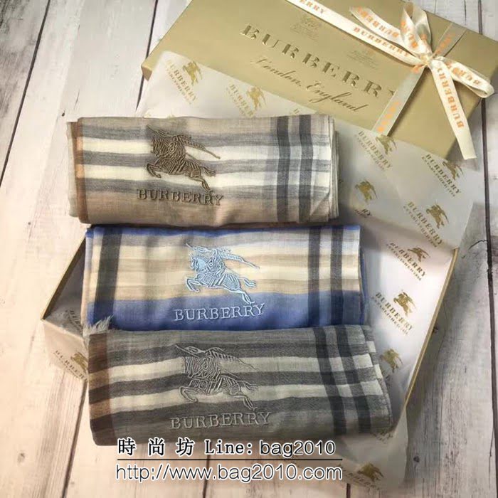 BURBERRY巴寶莉原單 18專櫃新款格紋戒指絨圍巾 LLWJ6080